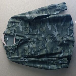 Old Navy Camouflage Button down Shirt SM NWOT! Green!